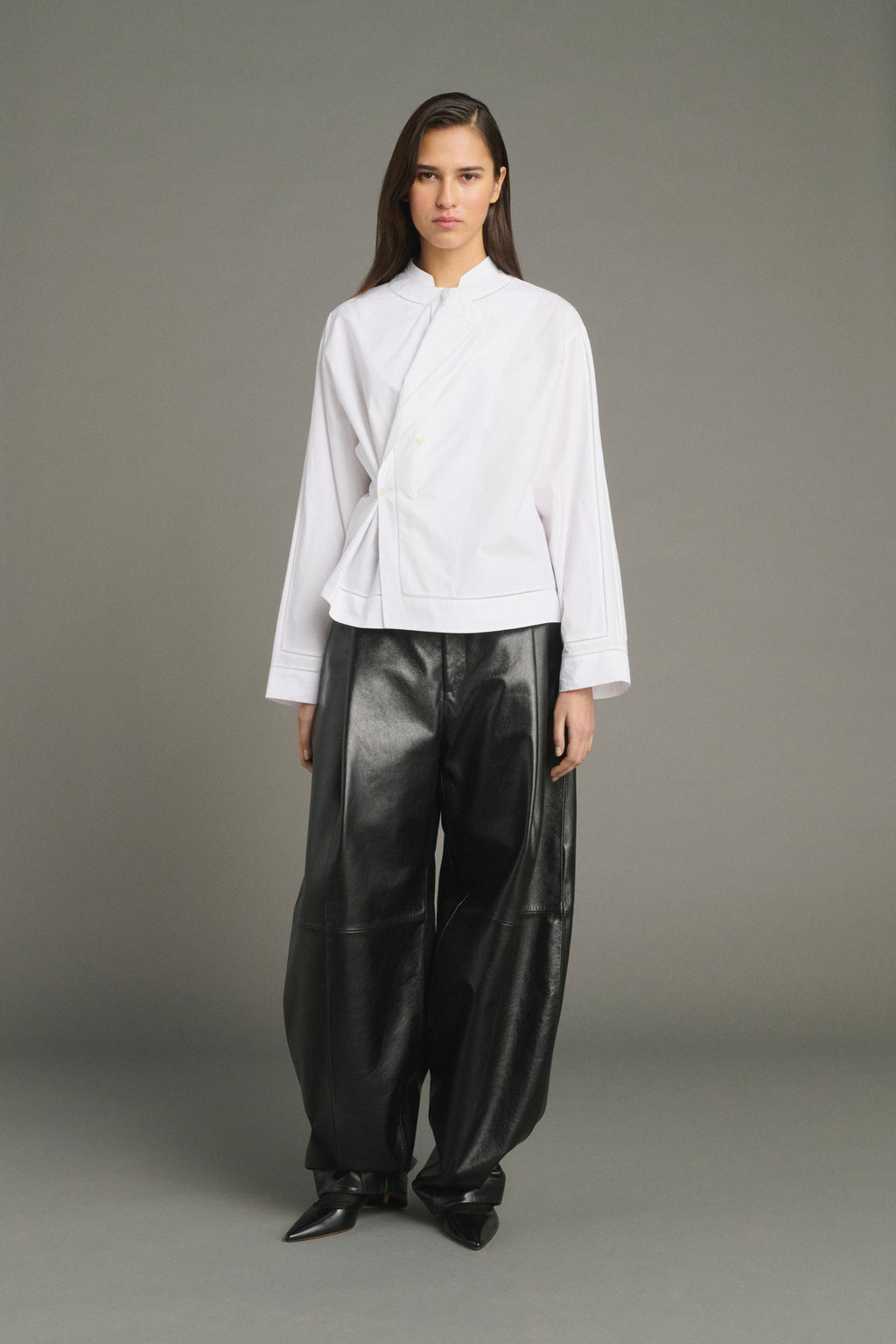 Chemise brodée à jours échelle et double boutonnage