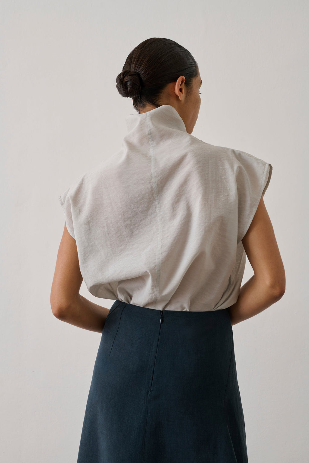 Blouse sans manches en coton et soie