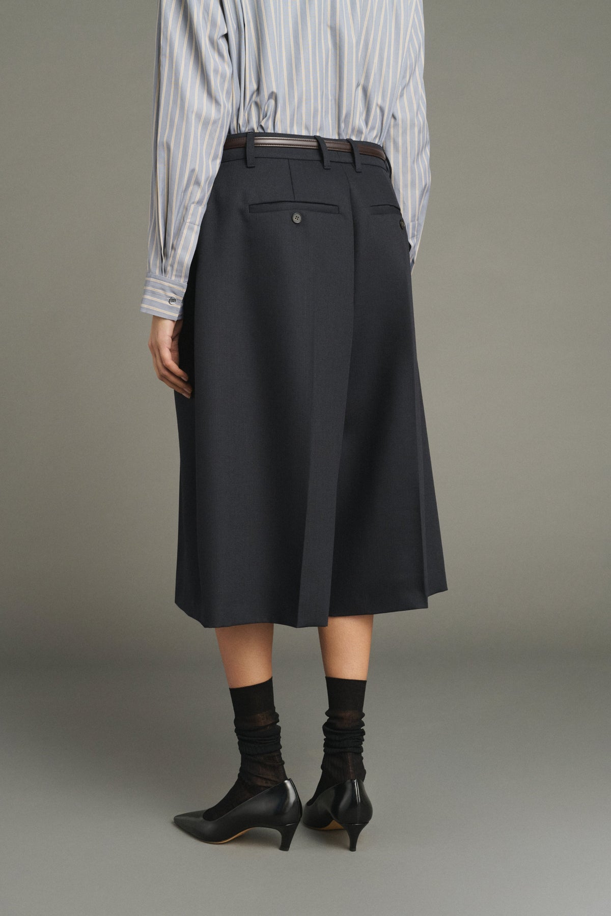 Jupe-culotte à pinces en laine vierge