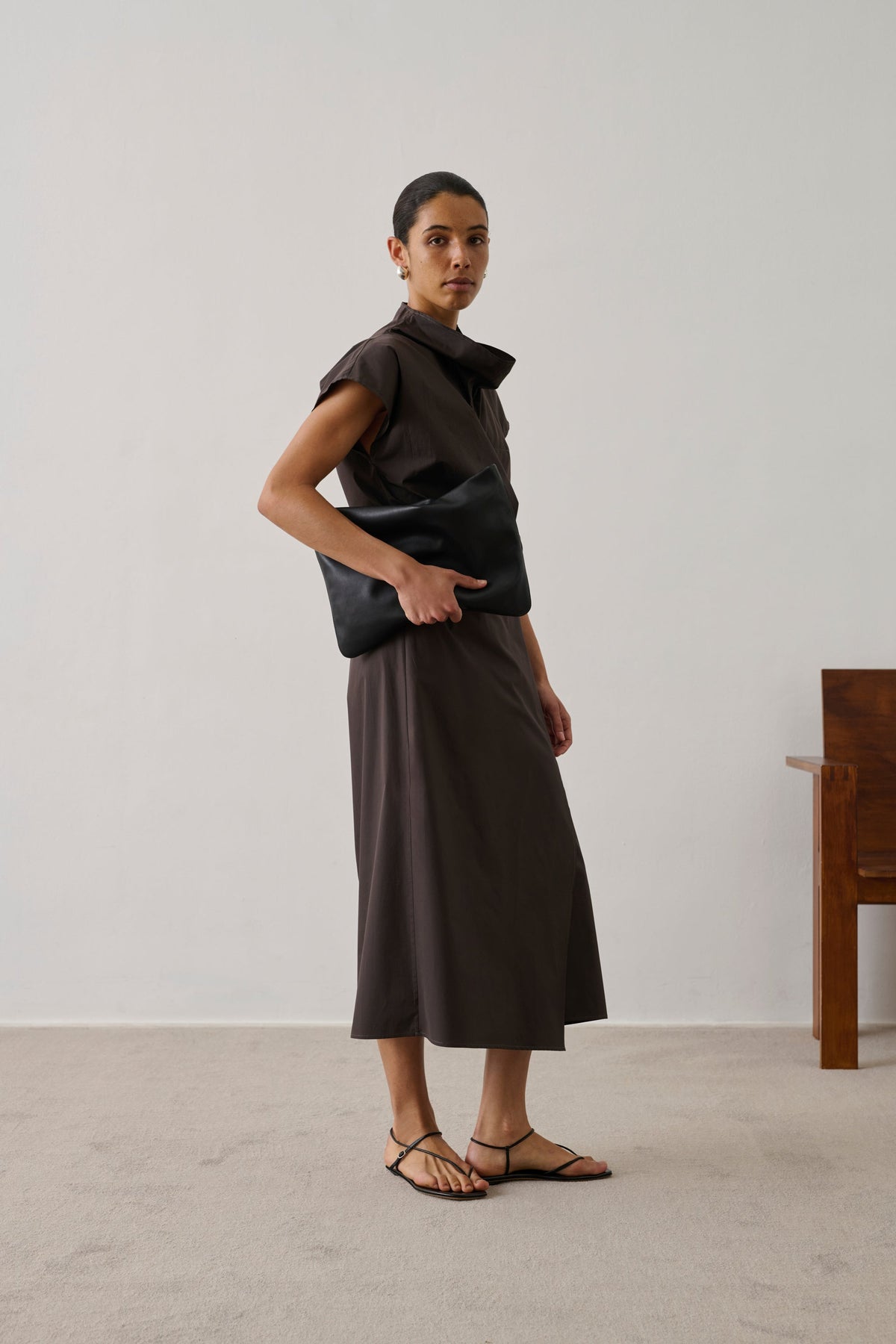 Robe croisée en soie texturée