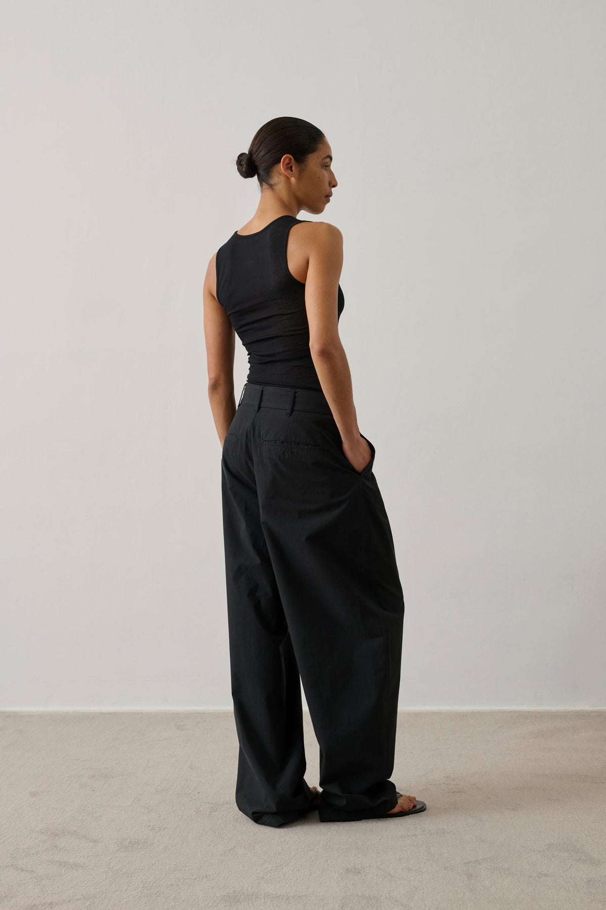 Pantalon à pinces en coton gaufré