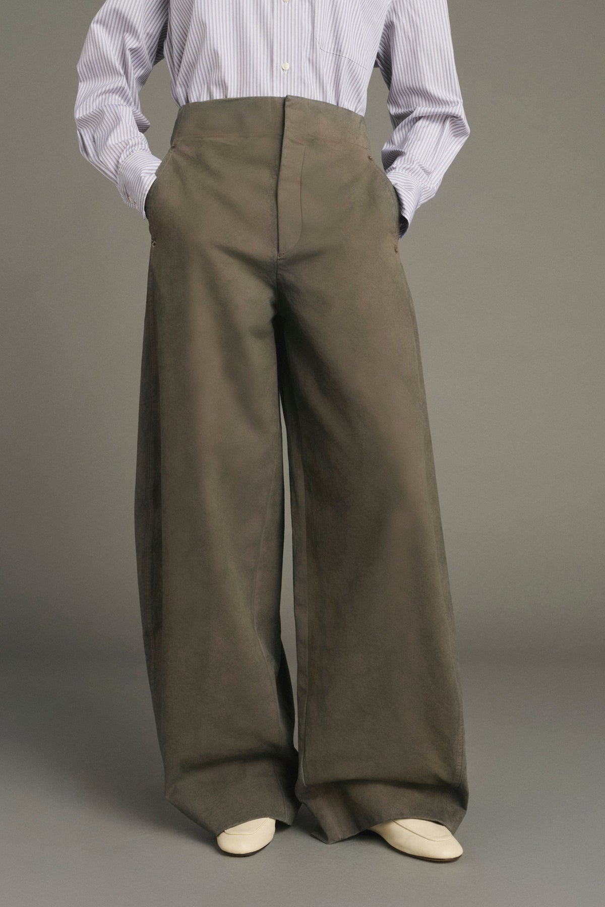 Jean barrel ajusté à la taille