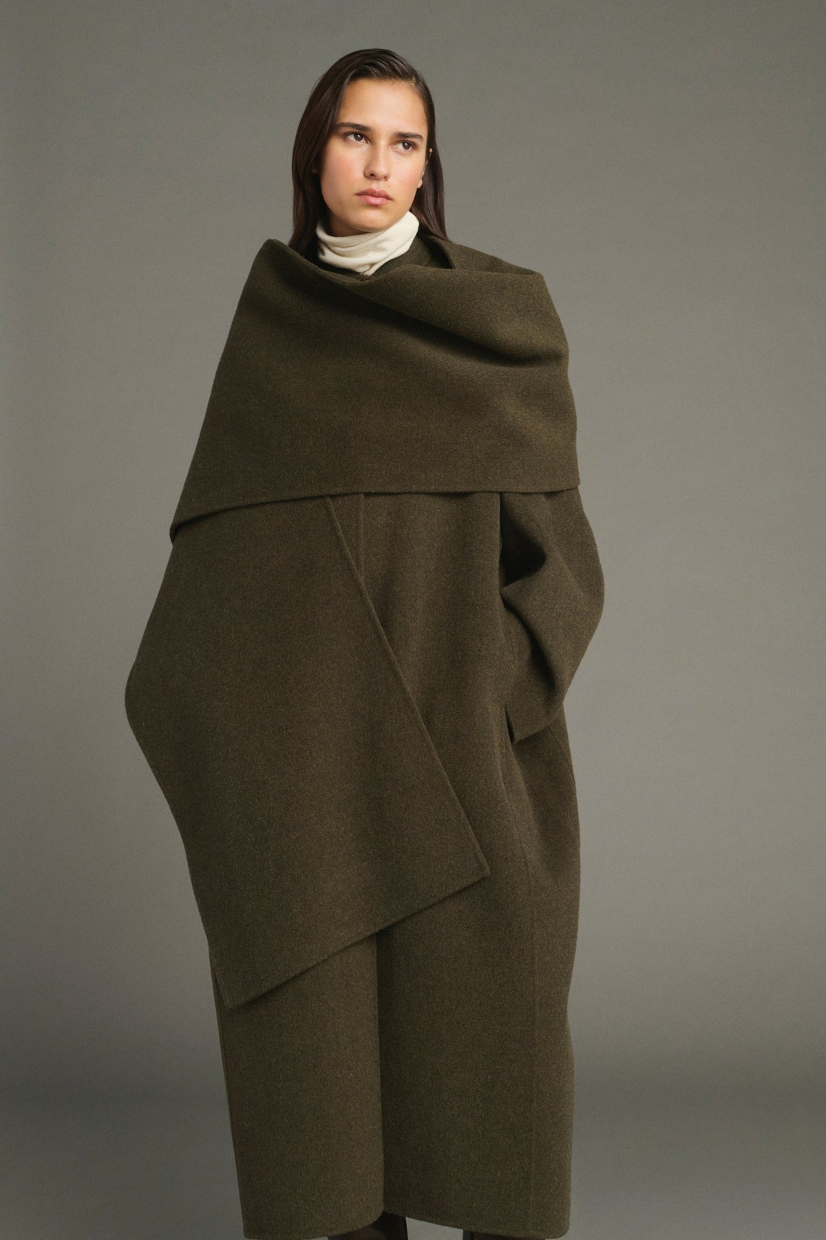 Manteau à écharpe amovible en laine double face