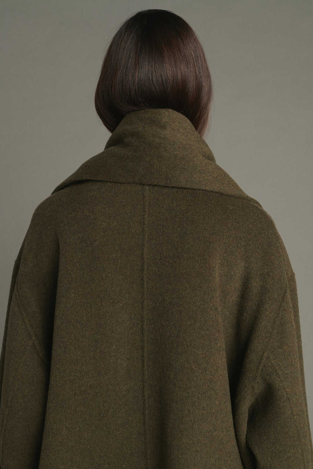 Manteau à écharpe amovible en laine double face
