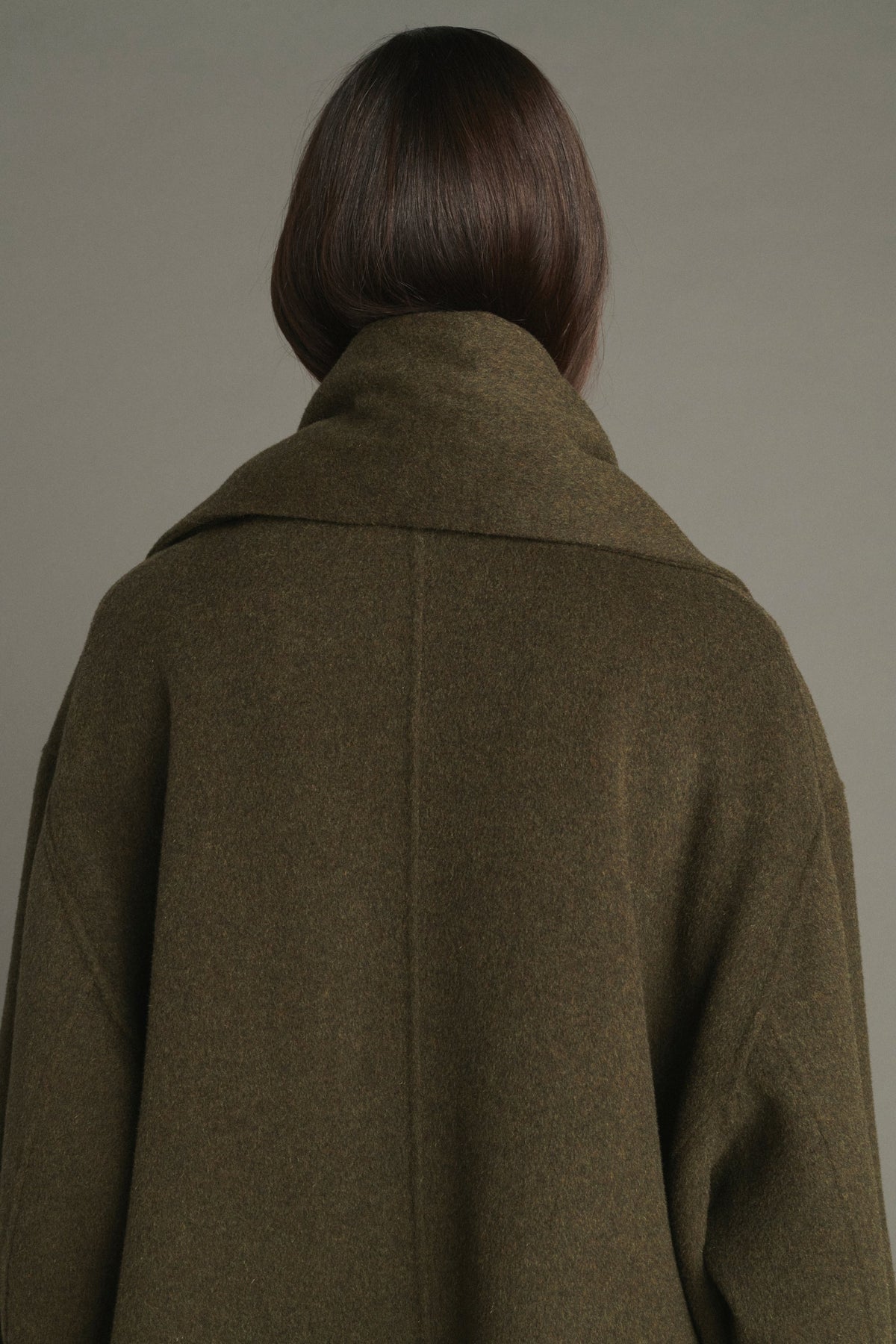 Manteau à écharpe amovible en laine double face