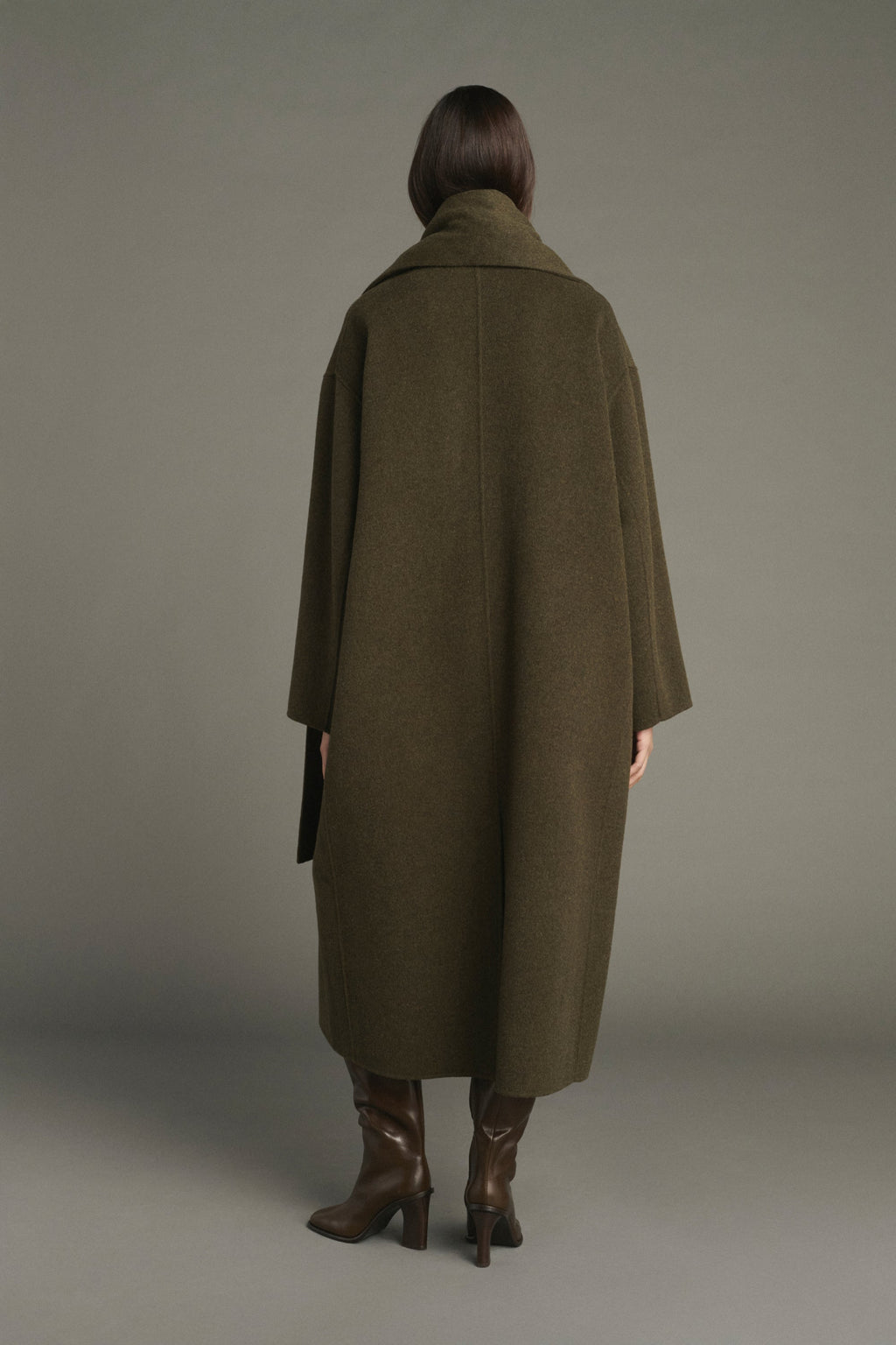 Manteau à écharpe amovible en laine double face