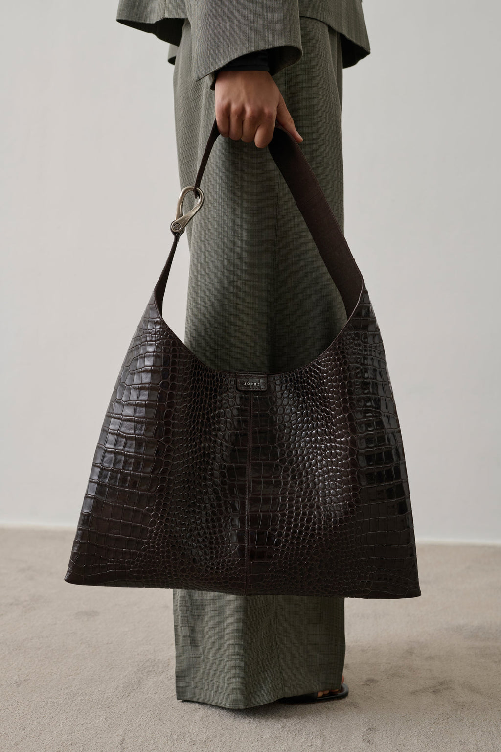 Sac porté épaule à fermoir manille