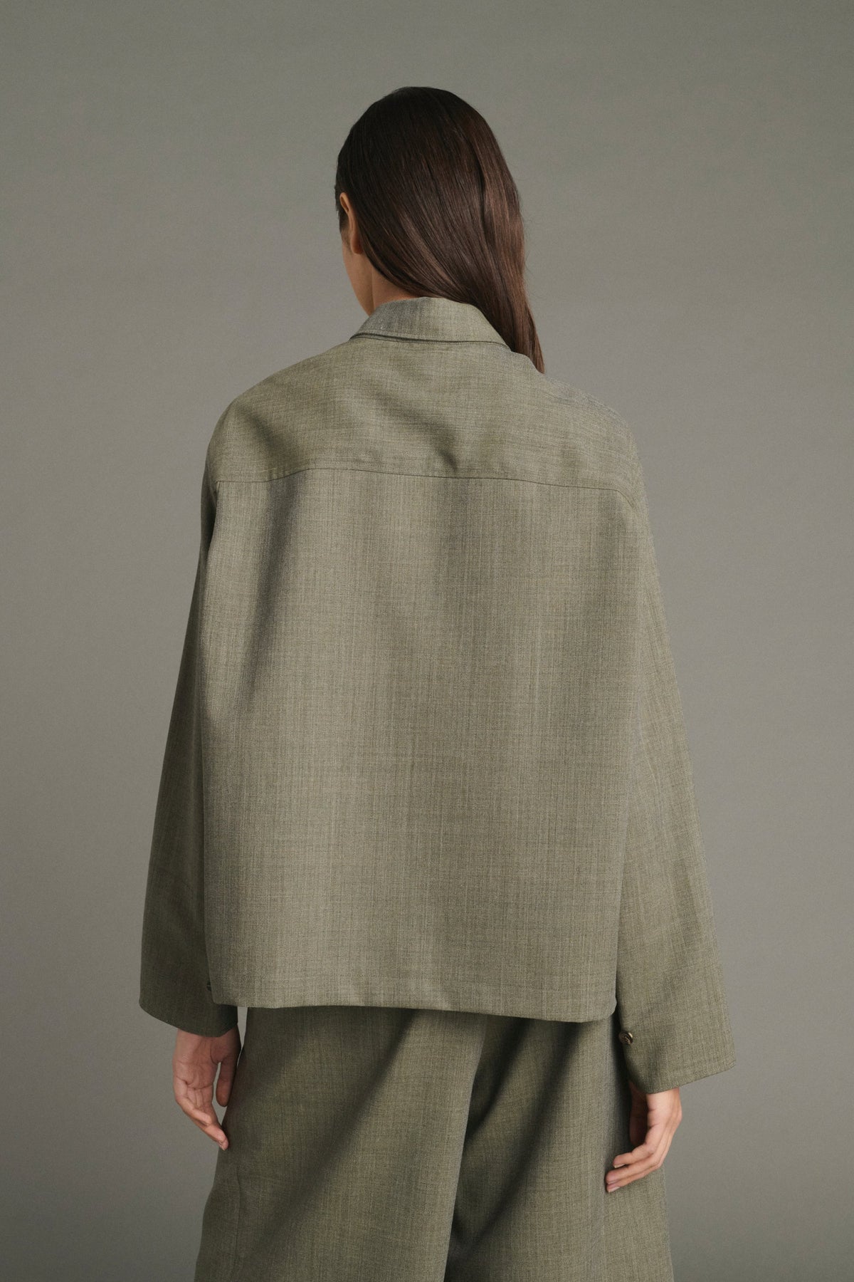Chemise zippée en toile de laine légère