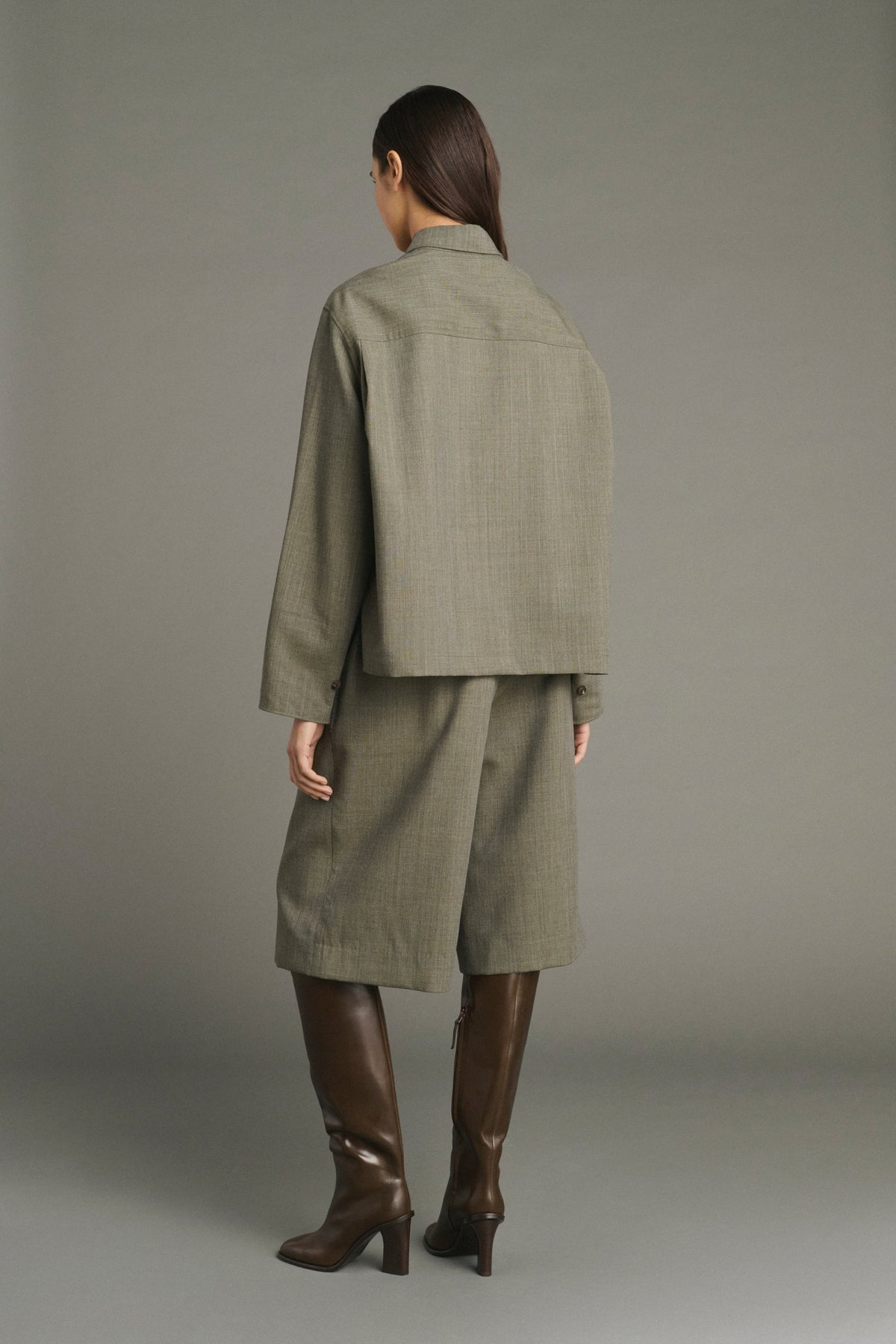Chemise zippée en toile de laine légère