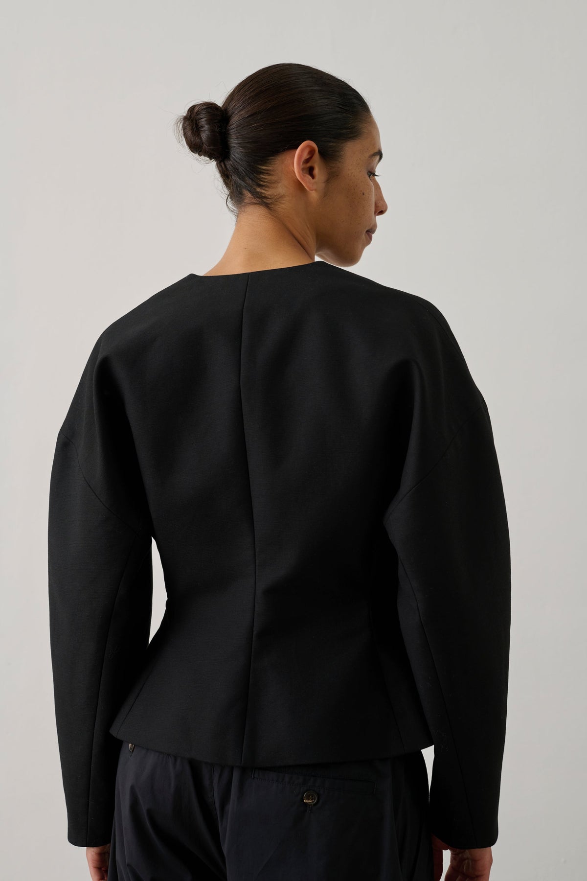 Veste courte en coton et lin