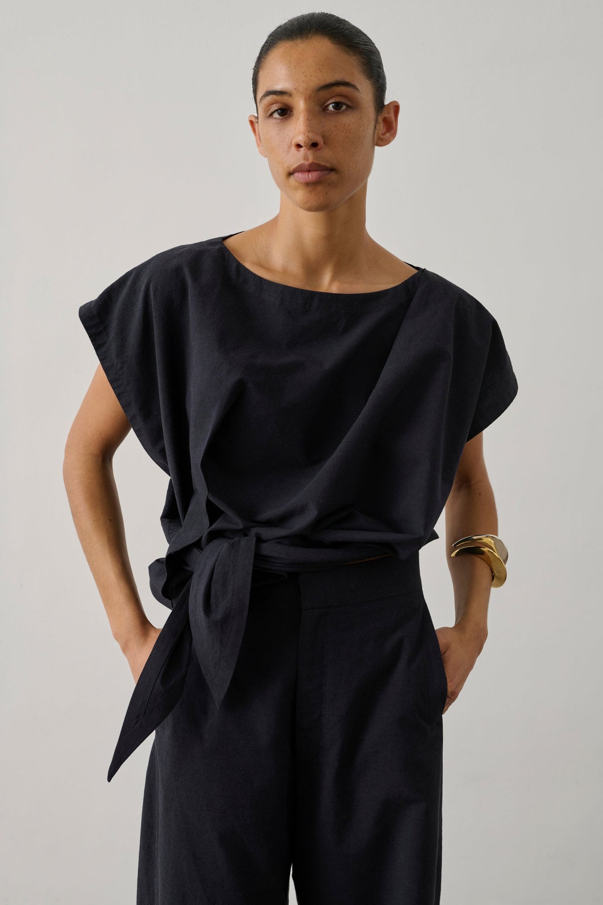 Blouse nouée