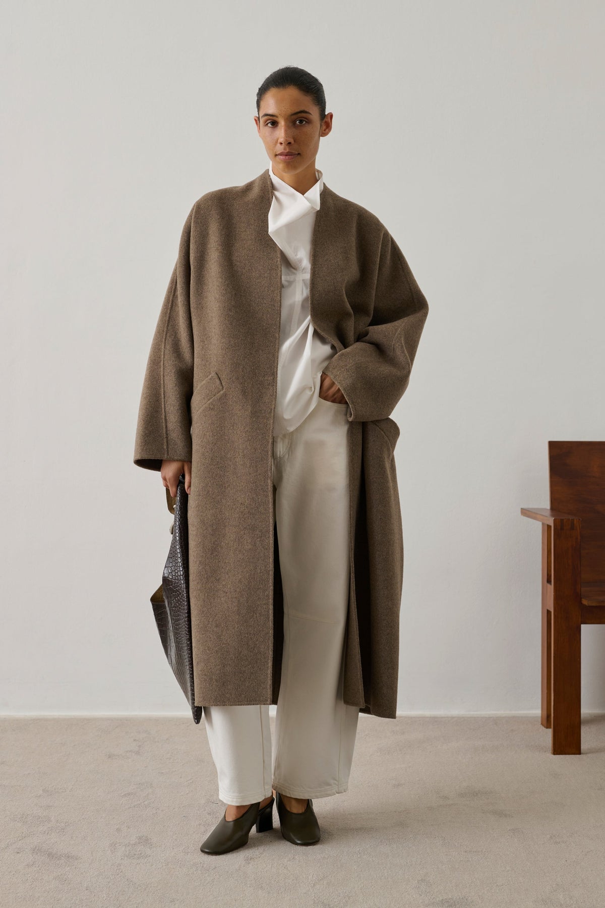 Manteau oversize sans col en laine double face