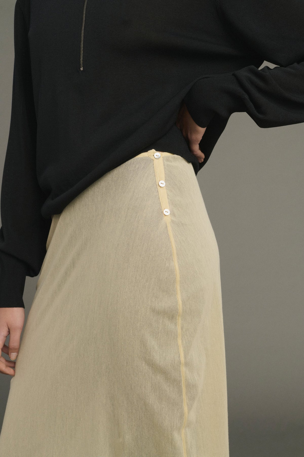 Jupe en résille de coton semi-transparente