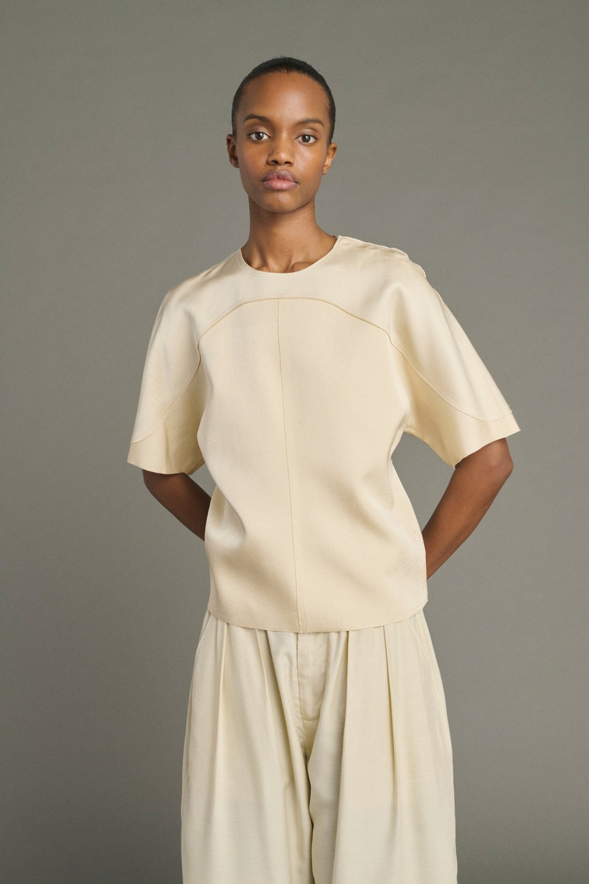 Haut en satin double face