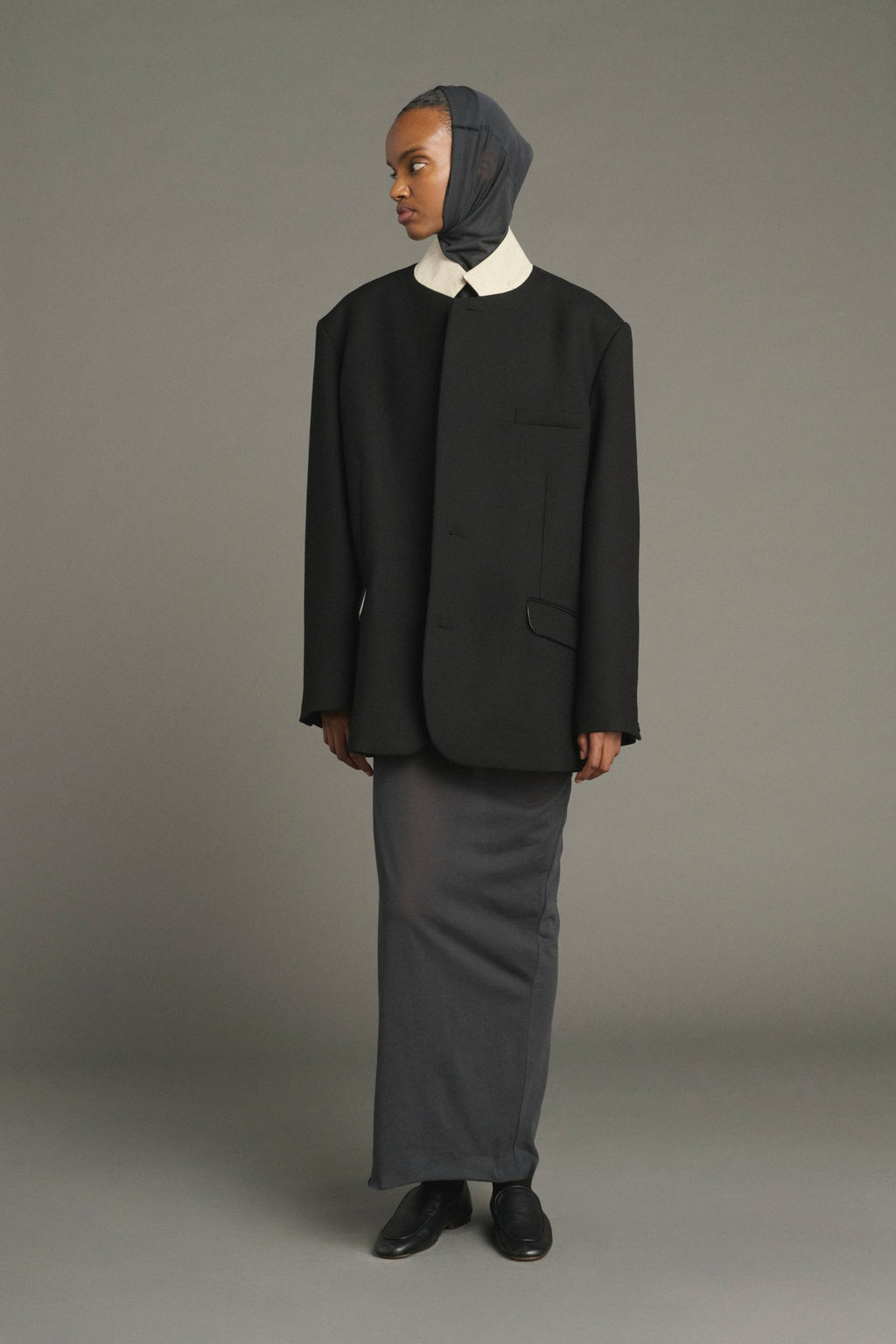 Robe longue drapée en jersey crêpe