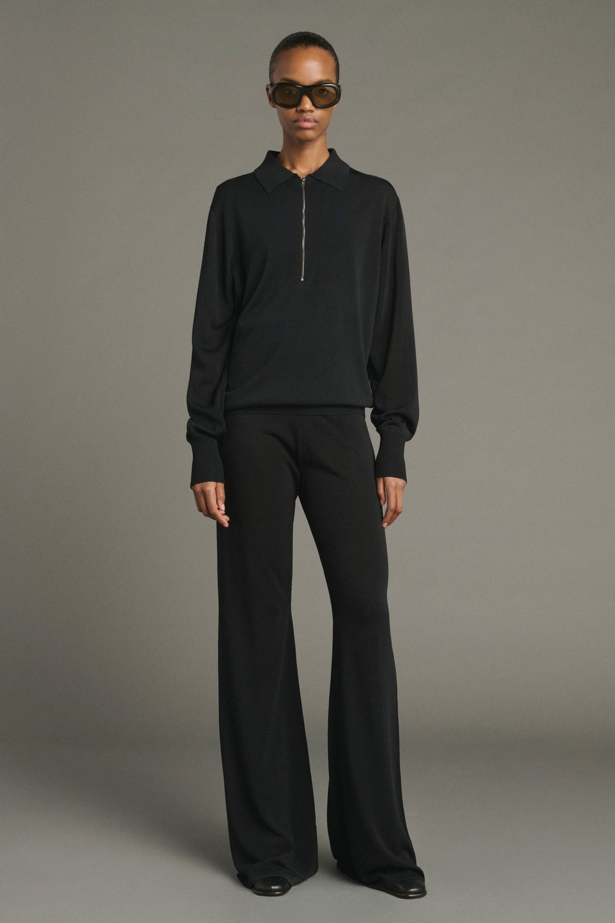 Pantalon flare en maille de soie
