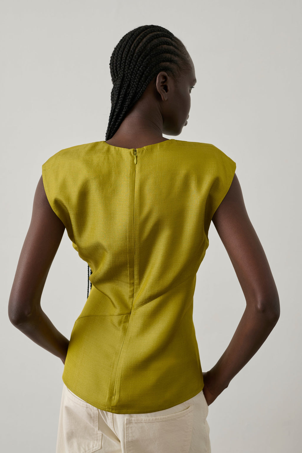 Blouse en soie drapée