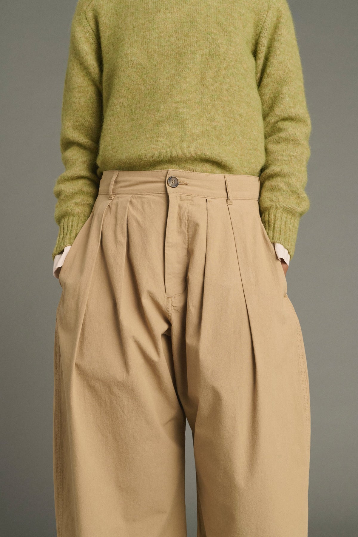 Pantalon à pinces et martingale en coton léger