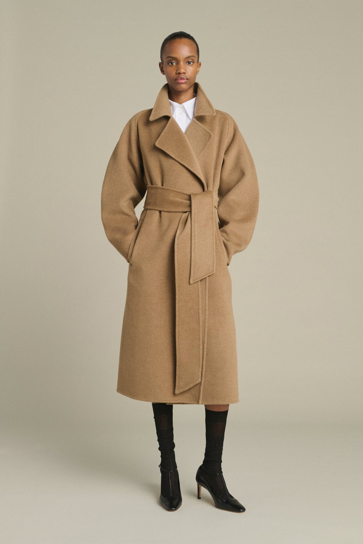 Manteau enveloppant en laine double face