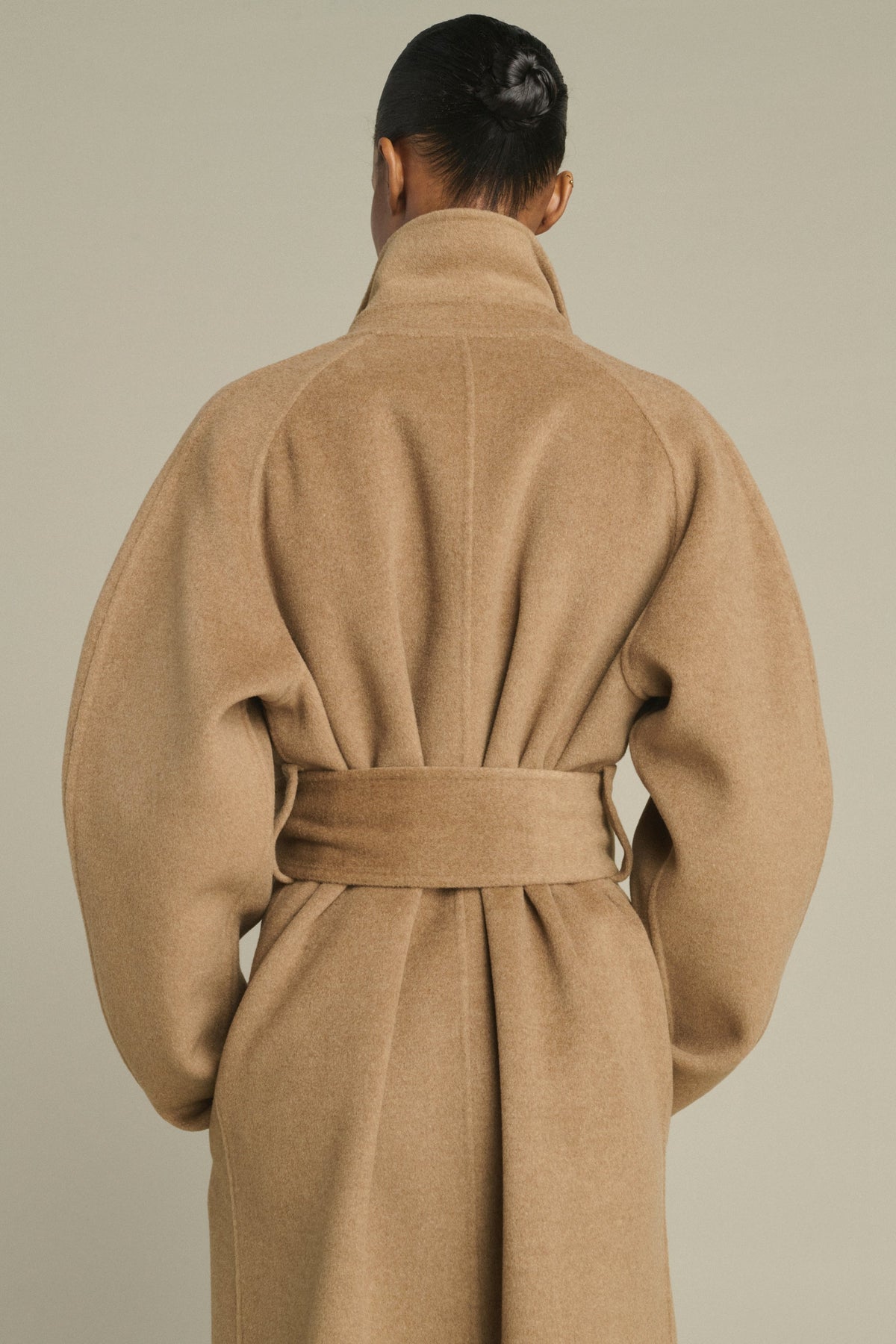 Manteau enveloppant en laine double face
