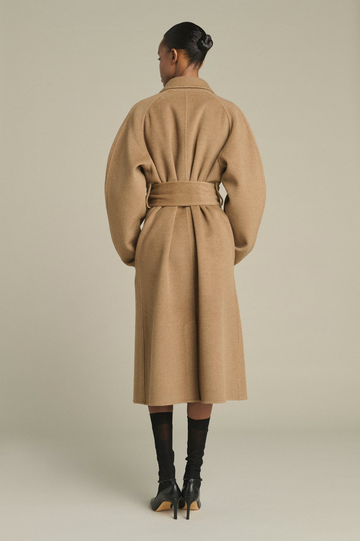 Manteau enveloppant en laine double face