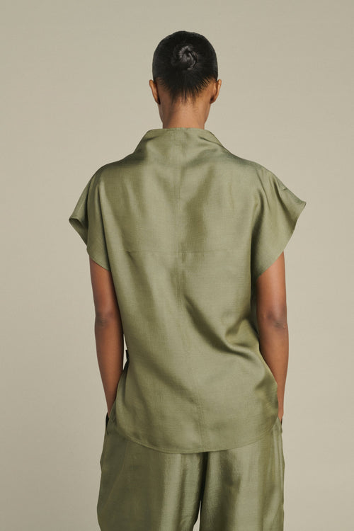 Blouse croisée en soie texturée
