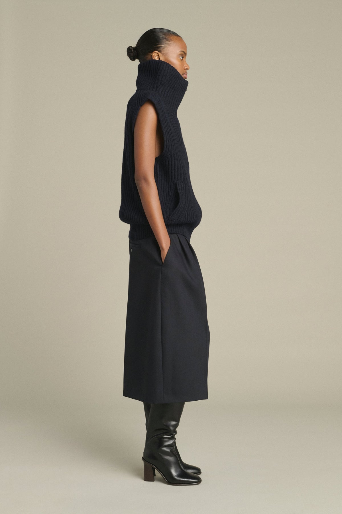 Cardigan oversize sans manches en côtes anglaises