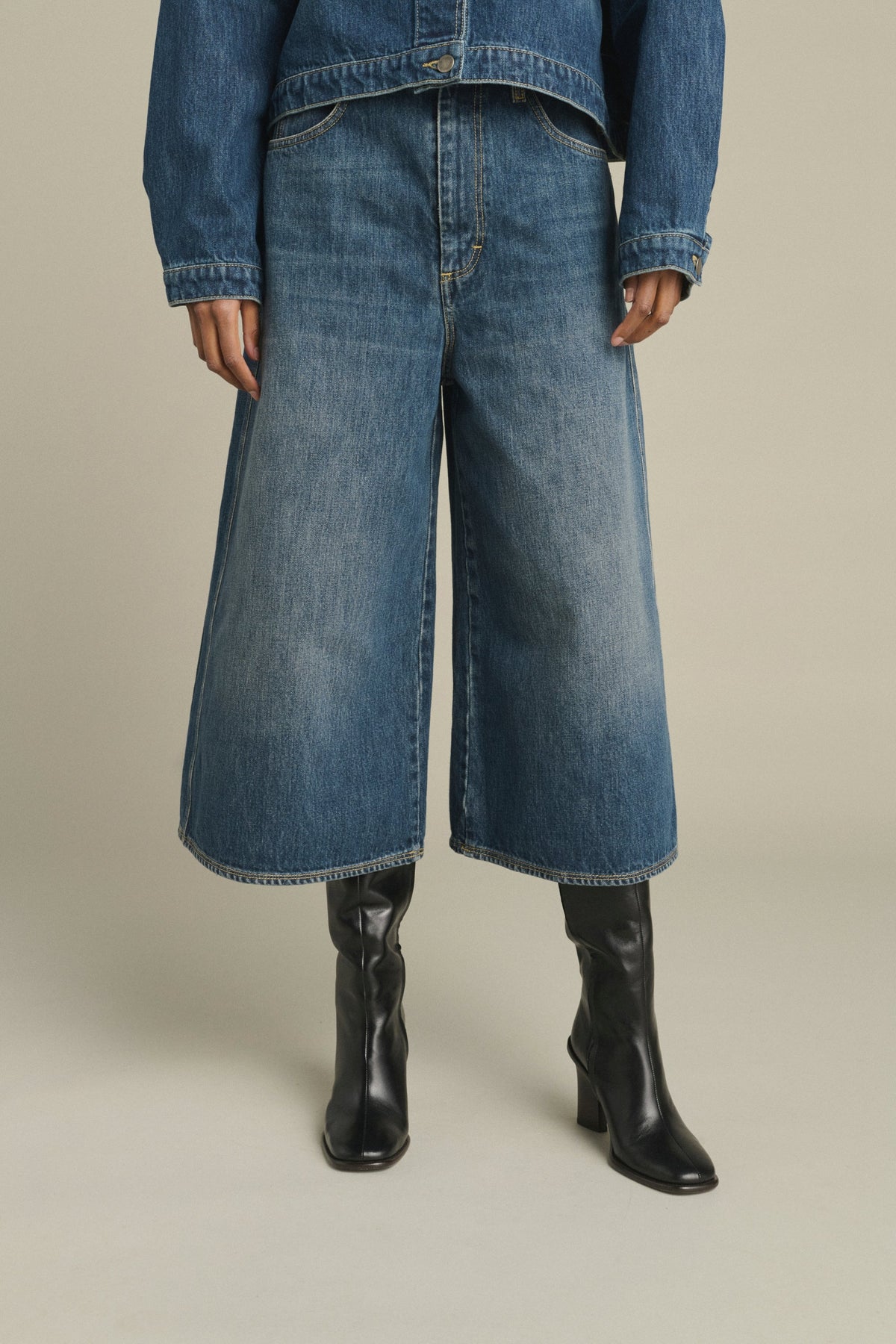 Jupe-culotte en denim délavé