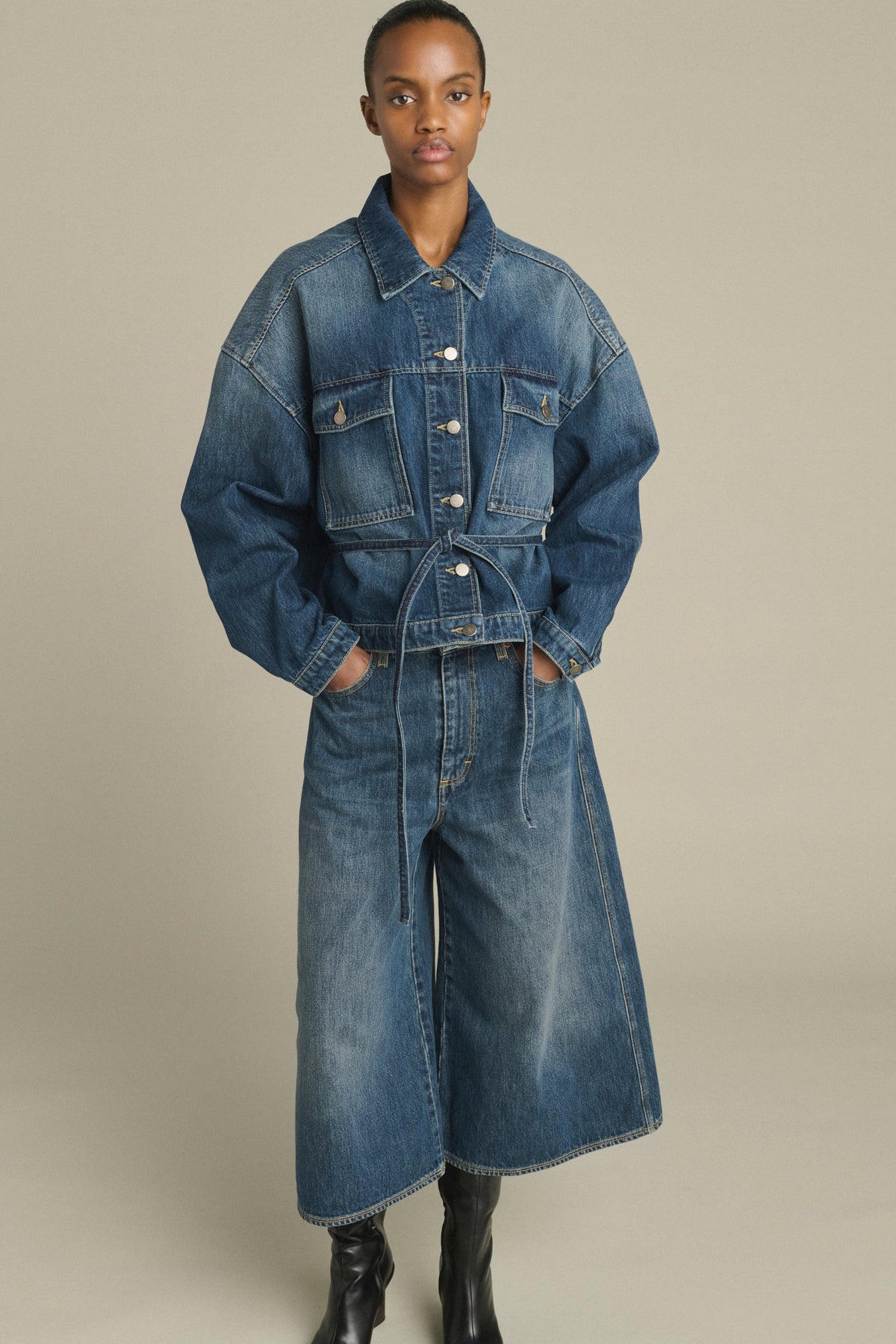 Blouson en denim ceinturé