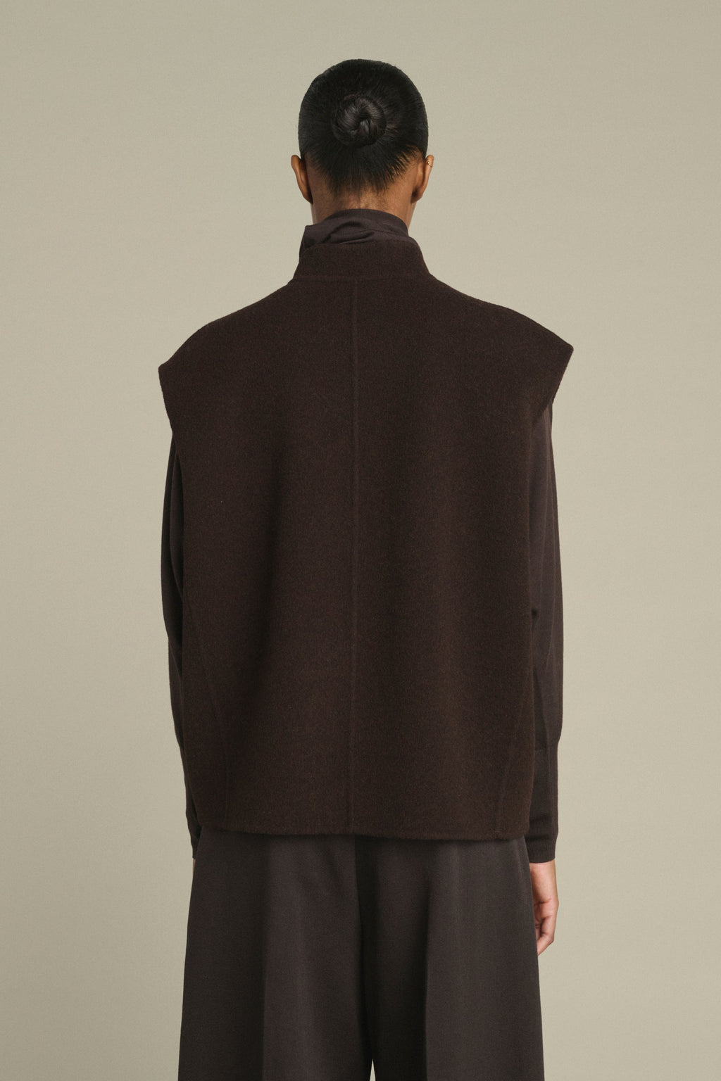 Veste boxy sans manches en laine double face