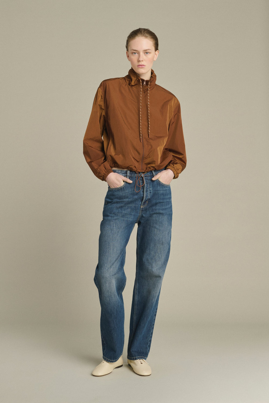 Blouson zippé en toile technique