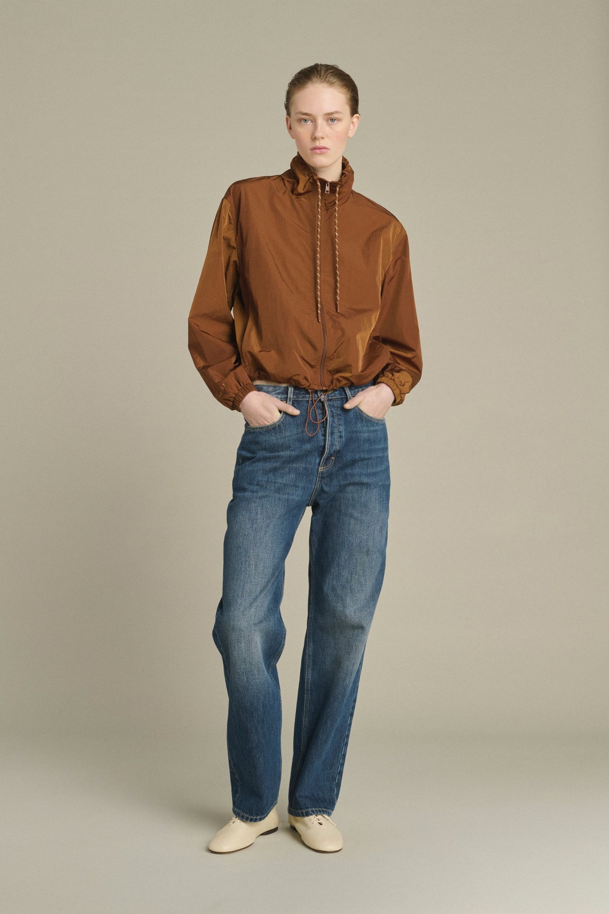 Blouson zippé en toile technique