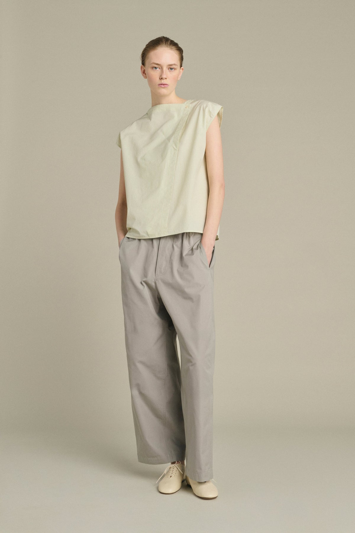 Blouse sans manches à rayures