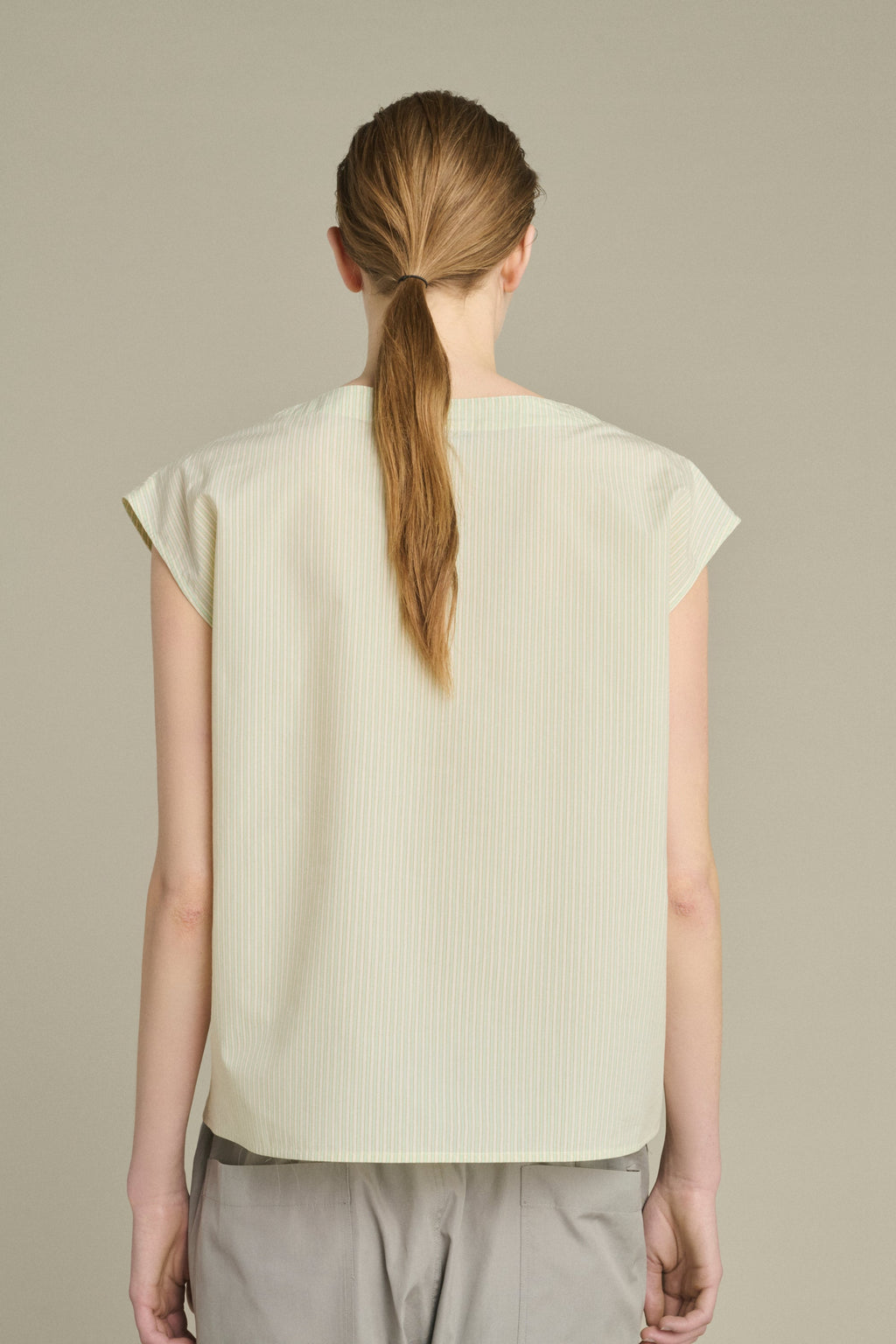 Blouse sans manches à rayures