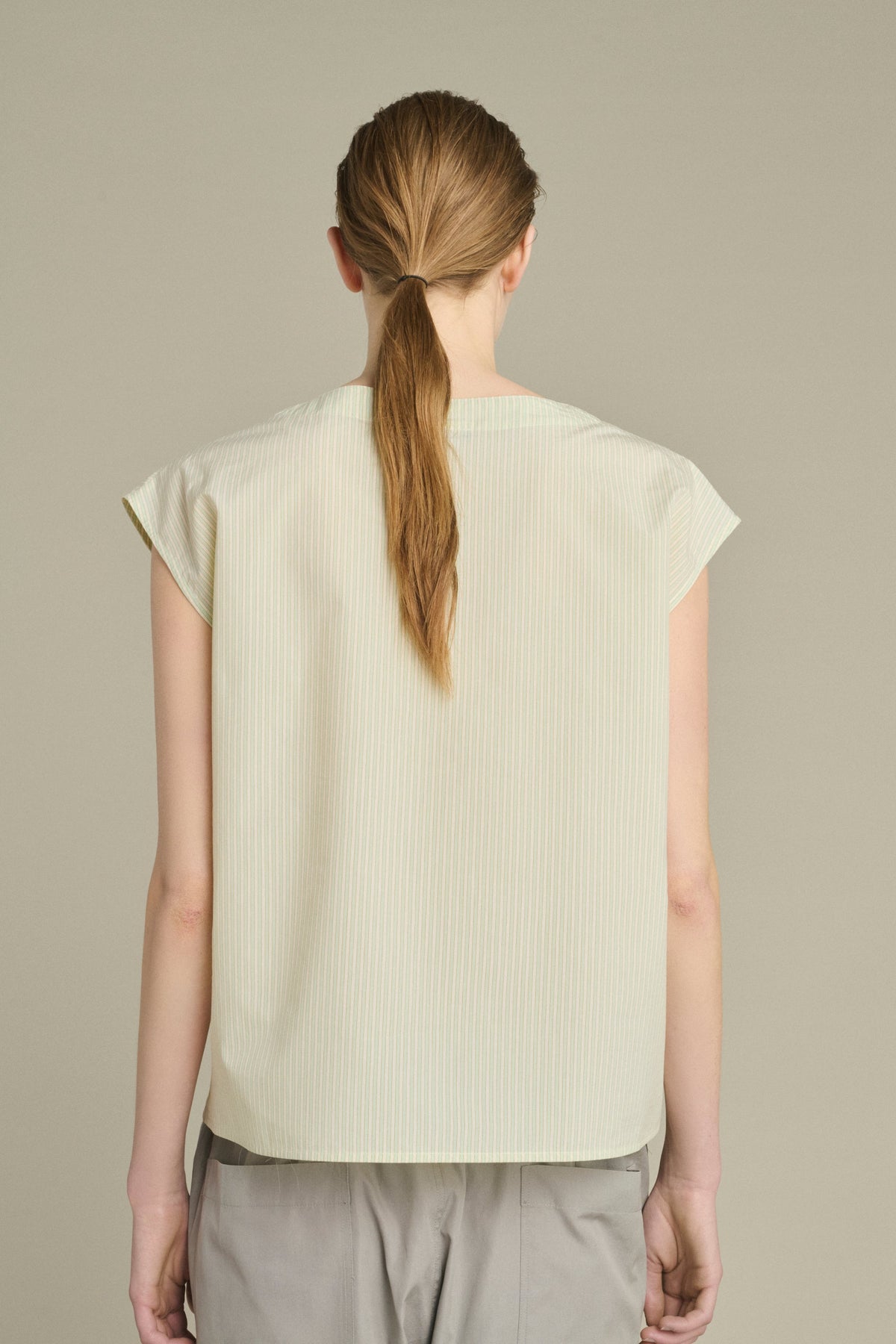 Blouse sans manches à rayures