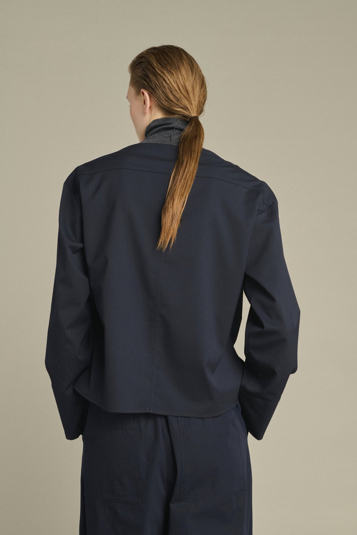 Blouse marine à double poches
