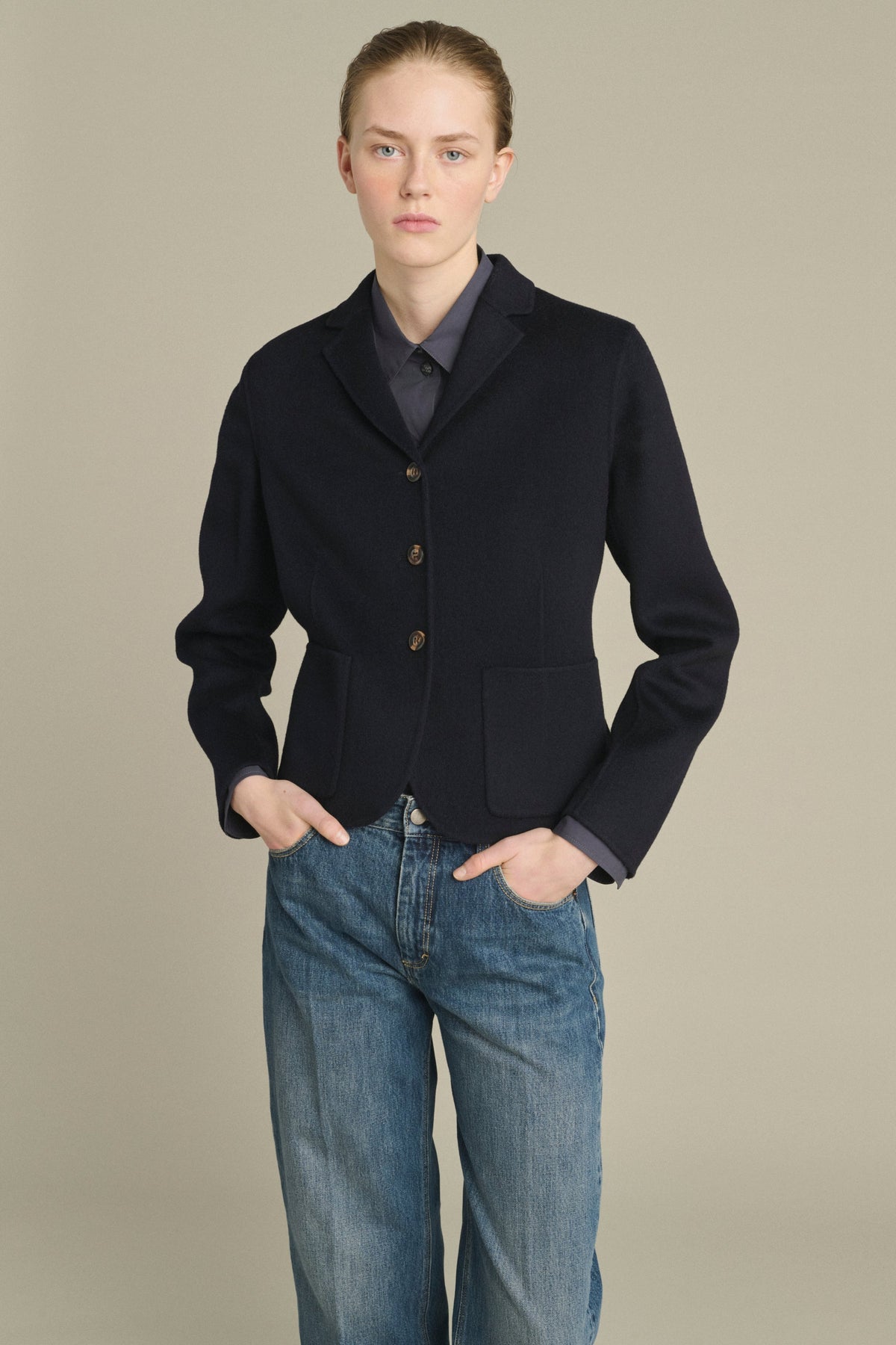 Veste cintrée courte en laine double face