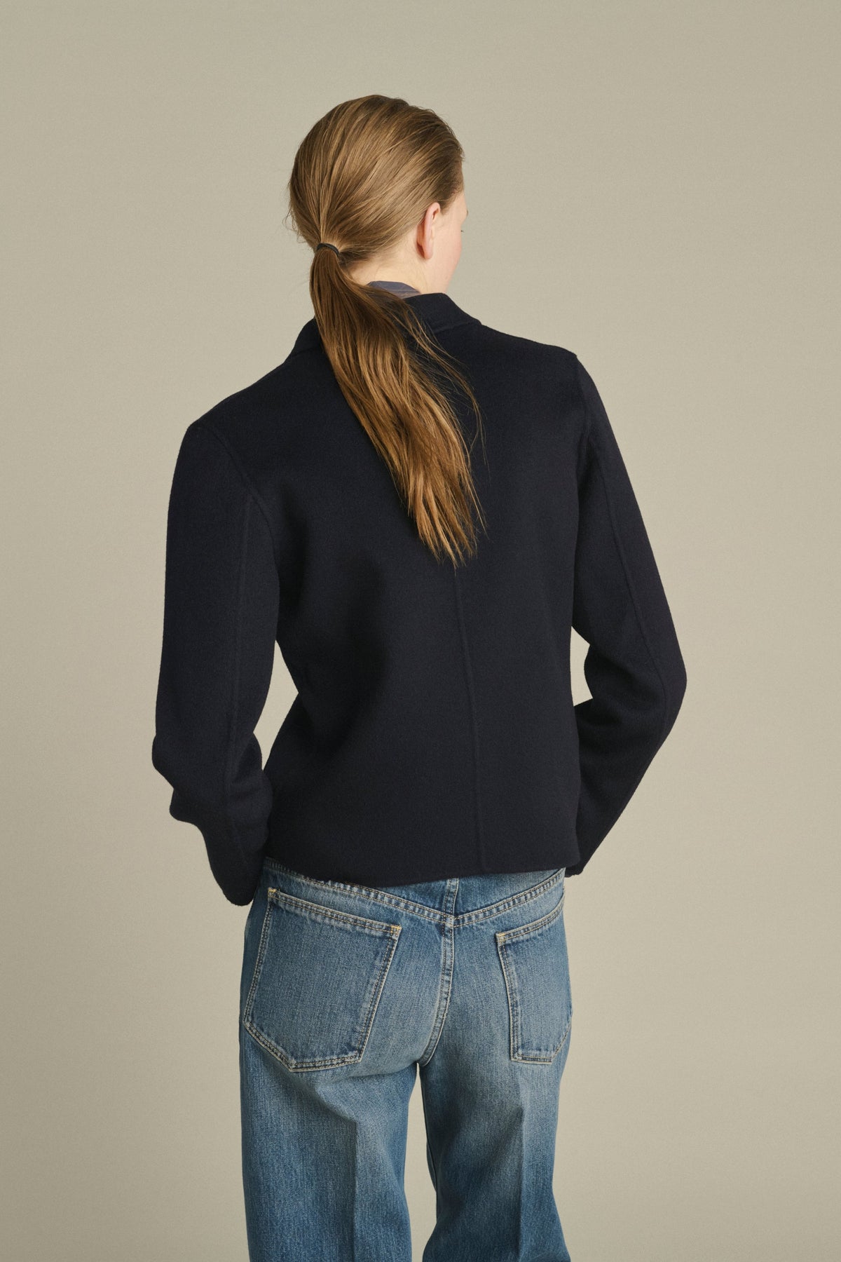 Veste cintrée courte en laine double face