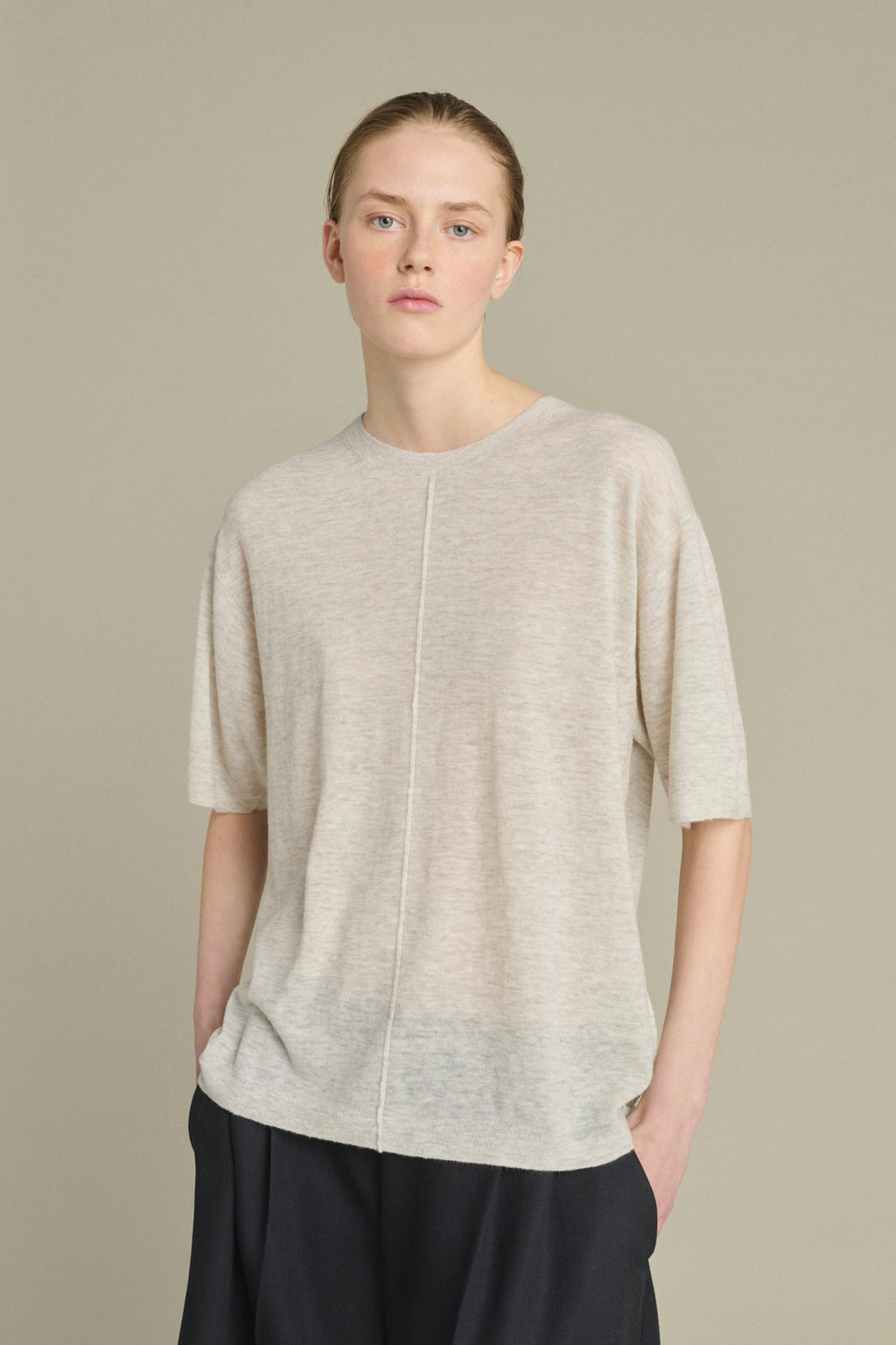 Tee-shirt à coutures apparentes en maille ultra-fine
