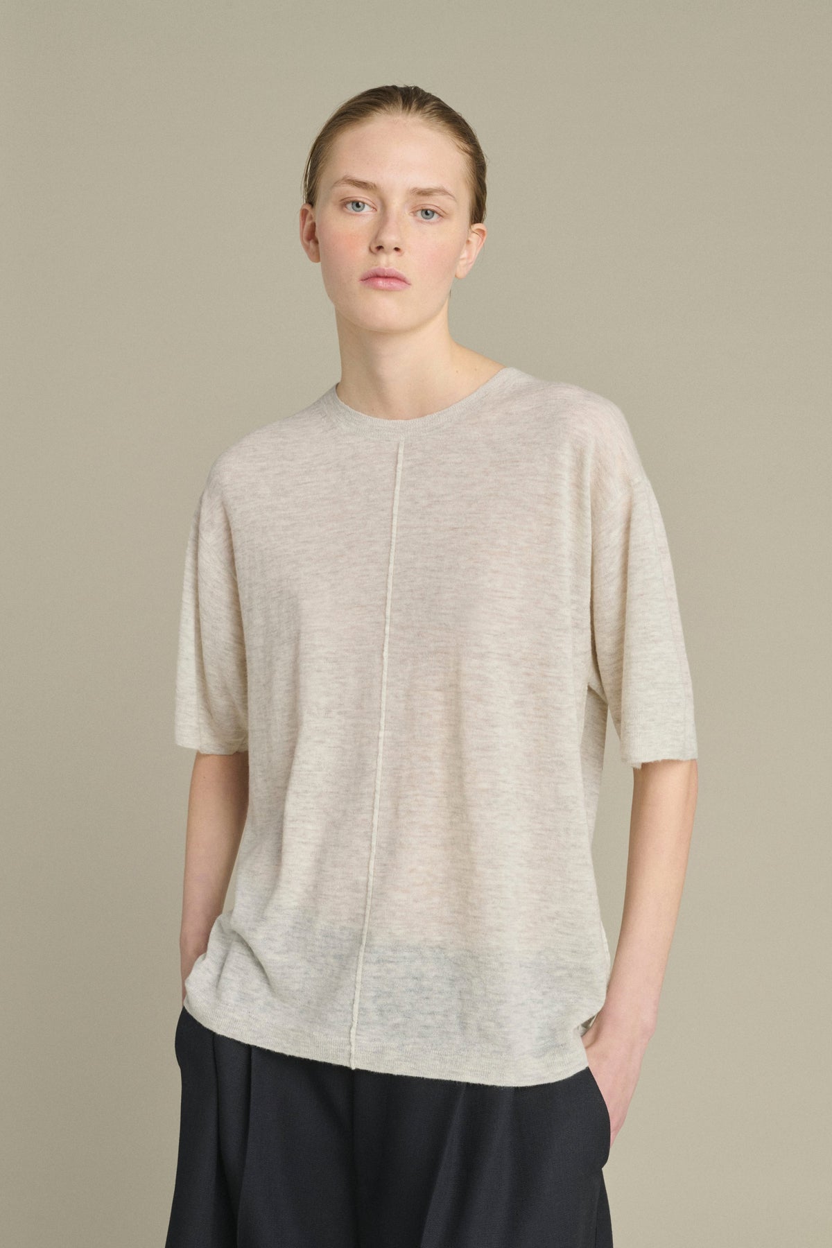 Tee-shirt à coutures apparentes en maille ultra-fine
