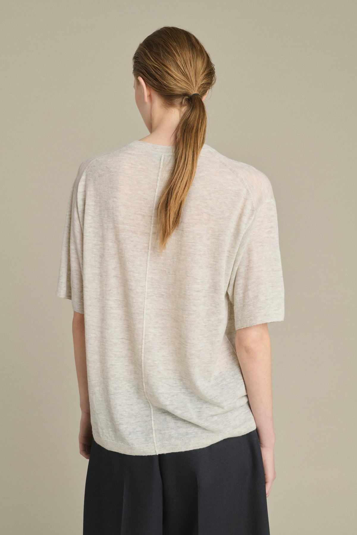 Tee-shirt à coutures apparentes en maille ultra-fine