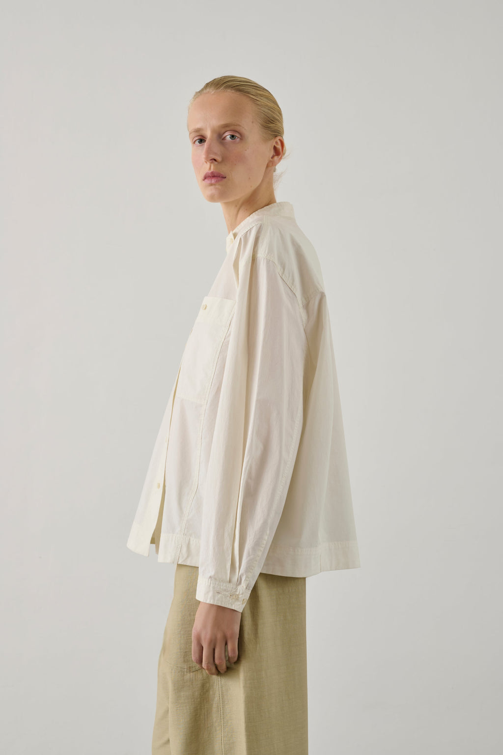 Chemise sans col en popeline parachute
