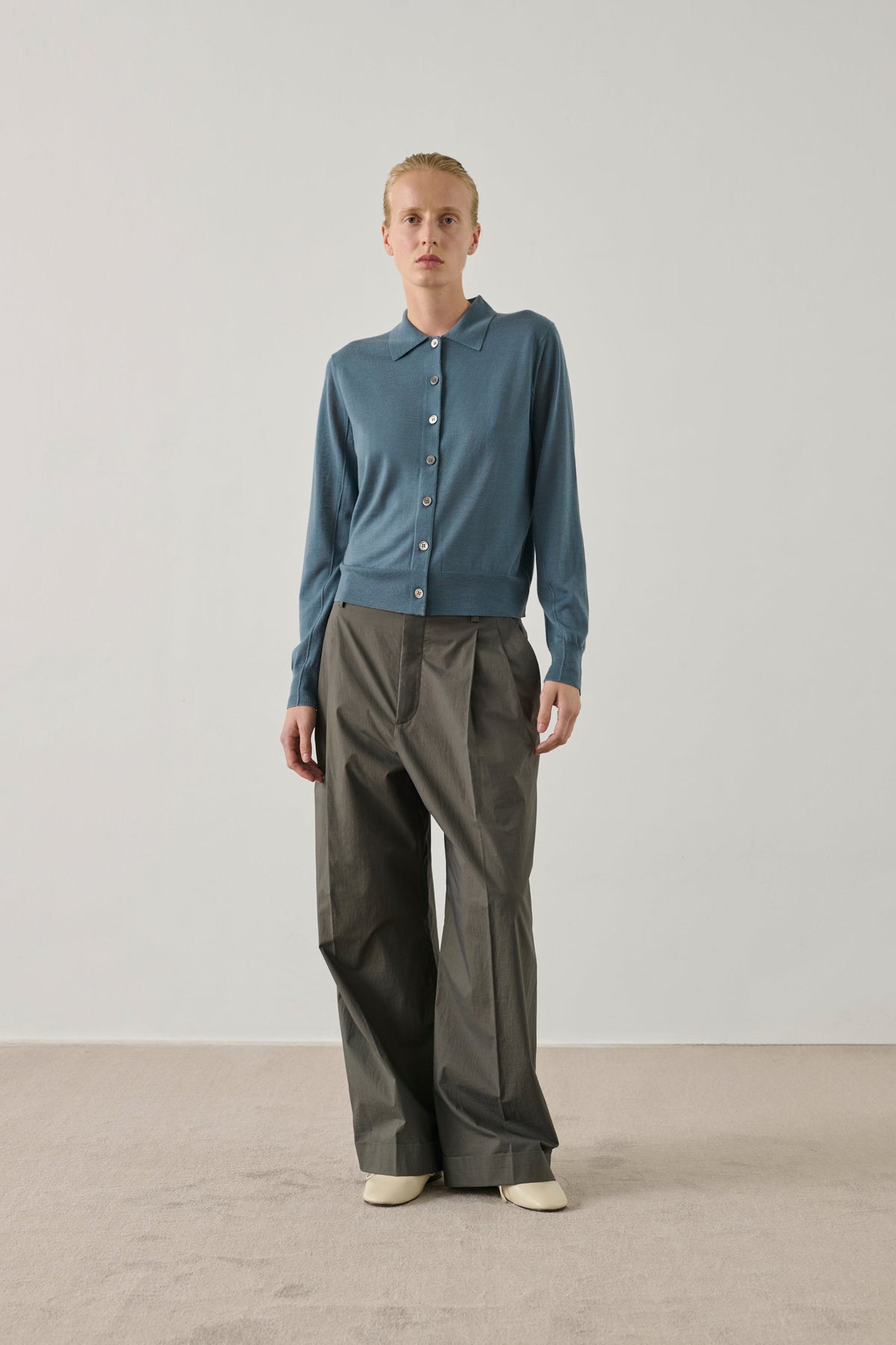 Cardigan à col polo en laine mérinos