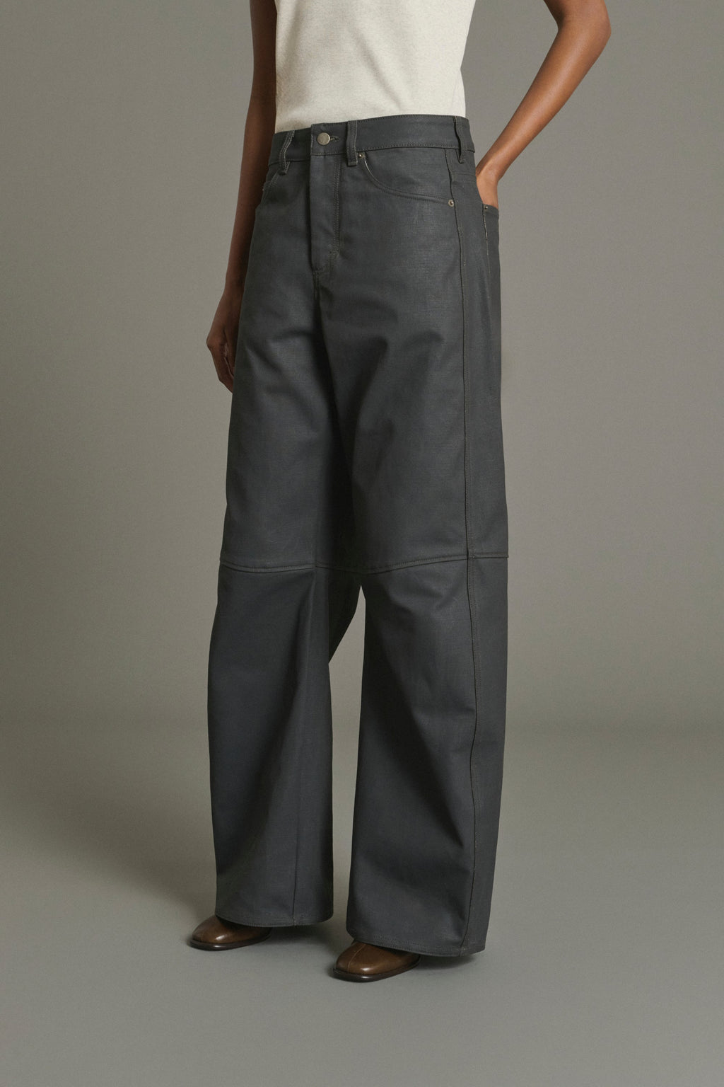 Jean barrel en toile enduite