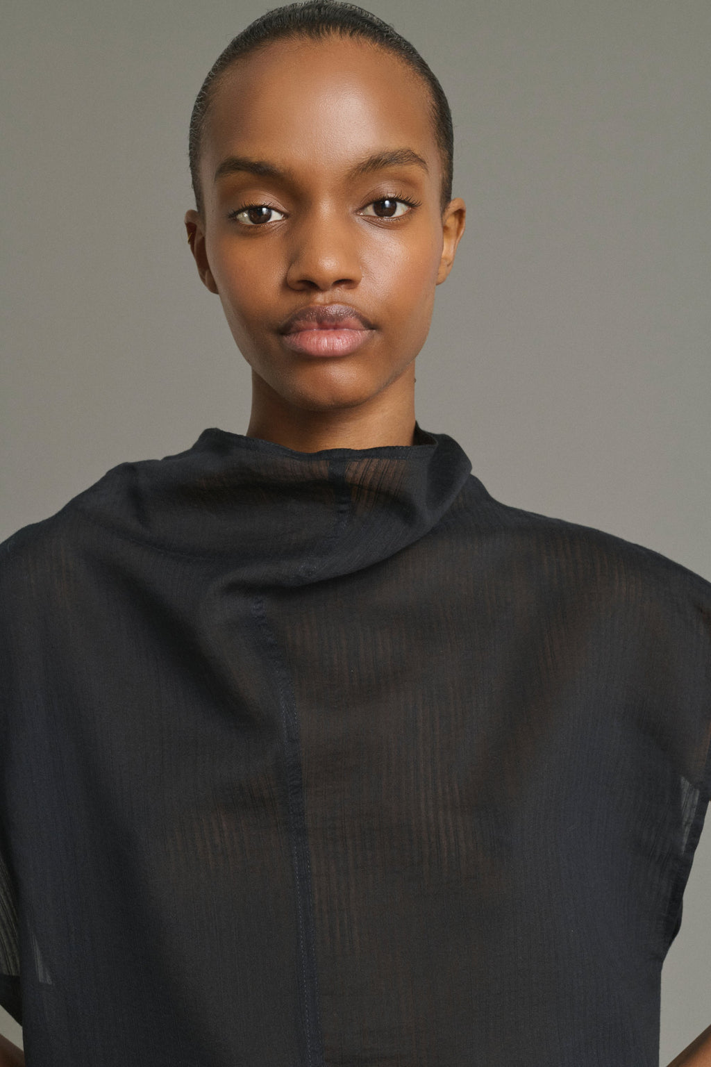 Blouse sans manches en coton et soie