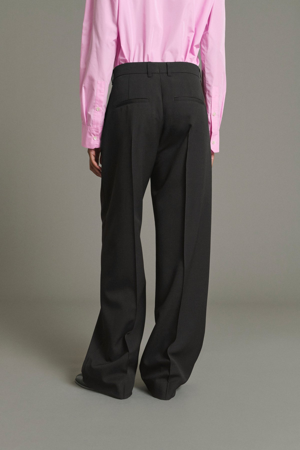 Pantalon tailleur à surpiqures