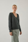 Pull col v en laine mérinos