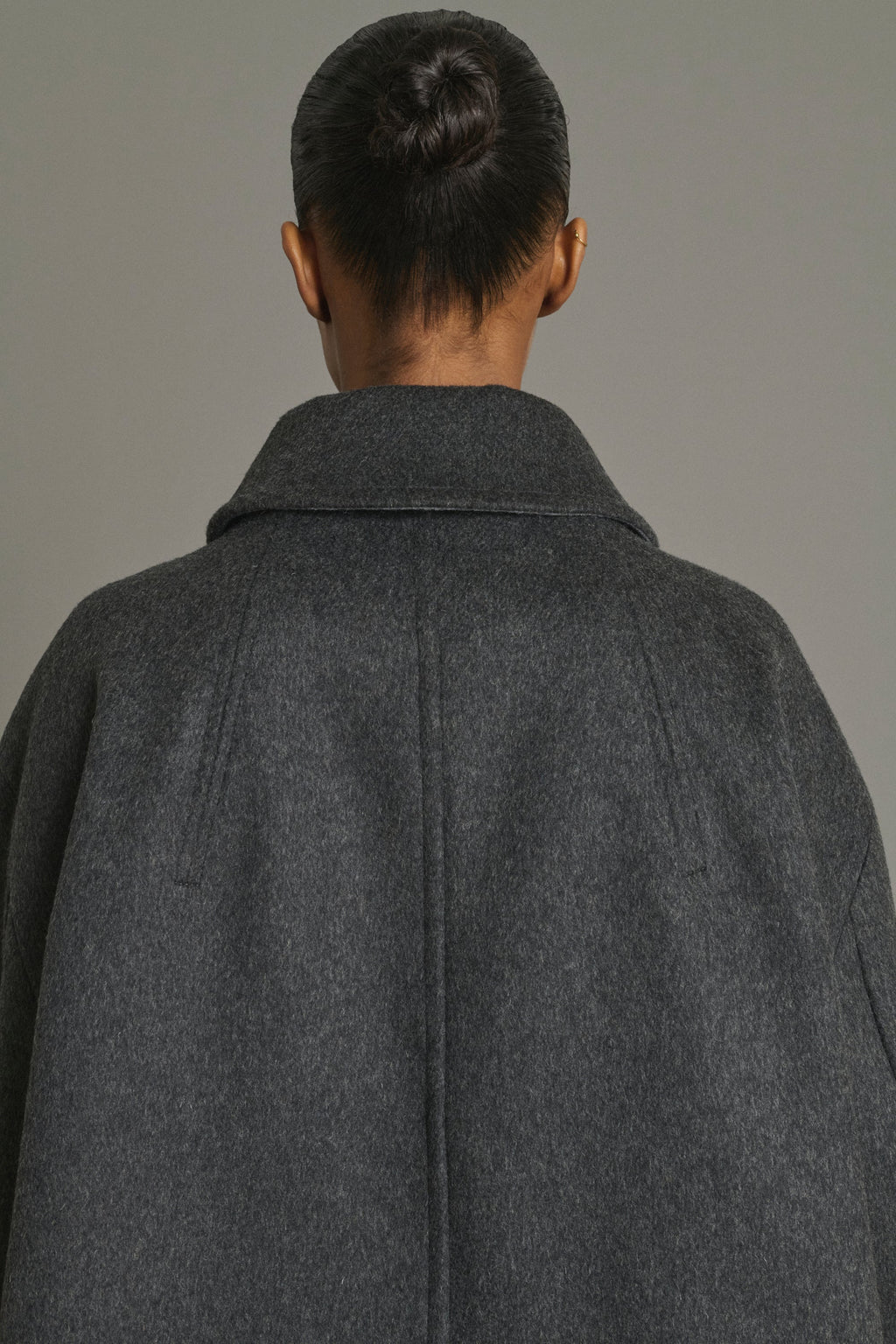Manteau court oversize en drap de laine