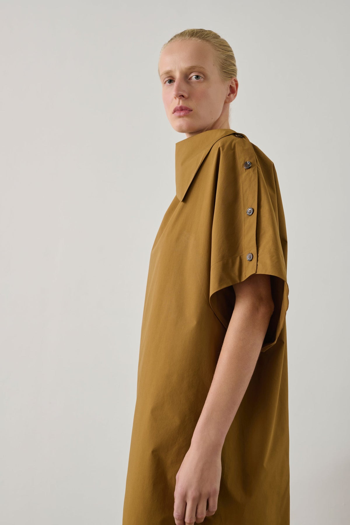 Robe courte en popeline