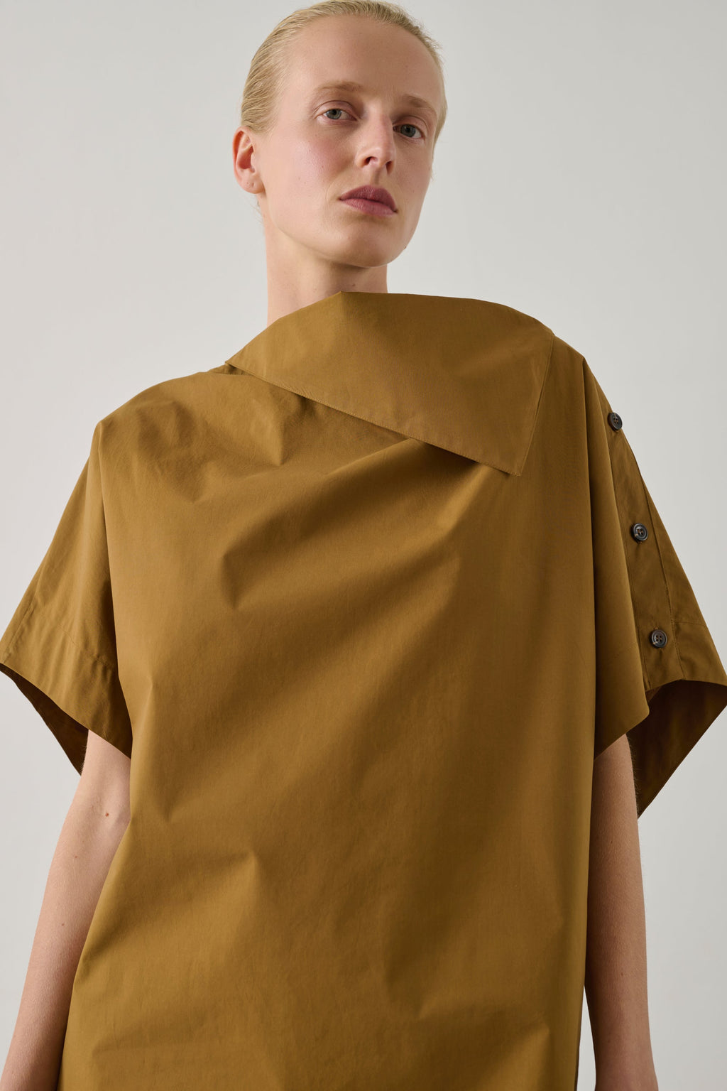Robe courte en popeline